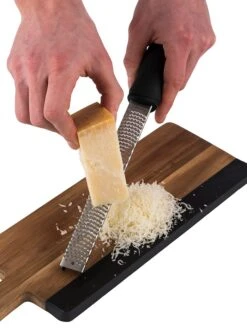 Reibe -BUDDY´S BLADES- In Schwarz, Maße: 3,2x2,5x32 Cm 20 Reibe -BUDDY´S BLADES- In Schwarz, Maße: 3,2x2,5x32 Cm -Heimische Küche buddys bar reibe buddy s blades in schwarz masse 3 2x2 5x32 cm 4