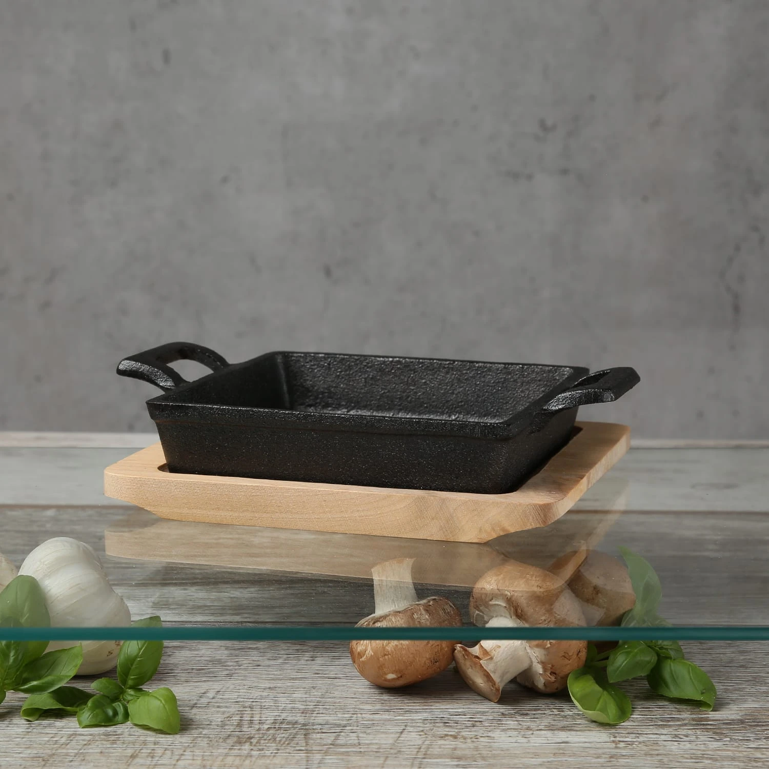 Servierpfanne Mit Untersetzer In Schwarz - 14cm 7 Servierpfanne Mit Untersetzer In Schwarz - 14cm – Bild 5