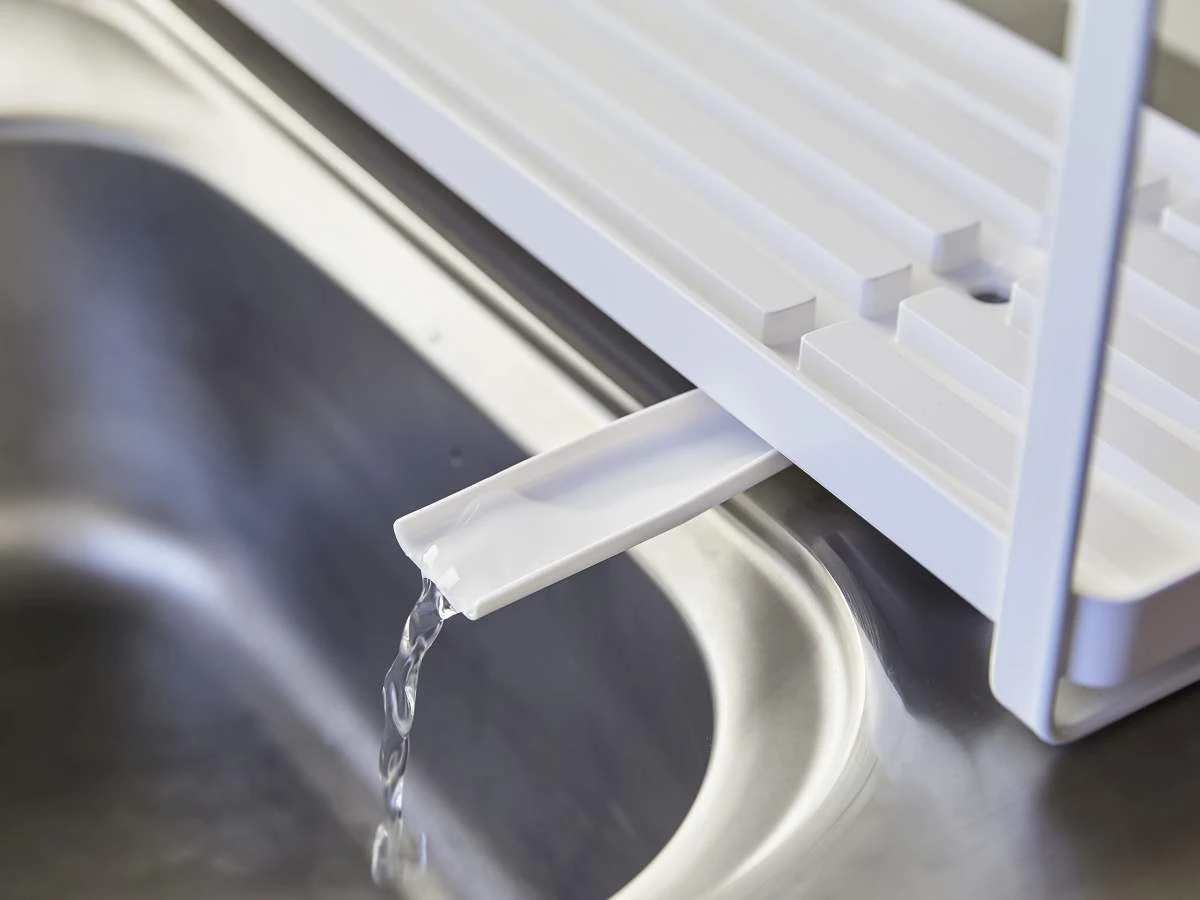 Yamazaki Geschirr-Abtropfgestelll Tower 57x18x16cm In Weiß 8 Yamazaki Geschirr-Abtropfgestelll Tower 57x18x16cm In Weiß – Bild 6